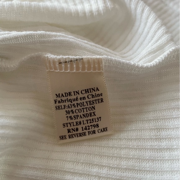 NWT Retro White Off Shoulder Criss Cross Crop Top, Size L - Picture 6 of 7